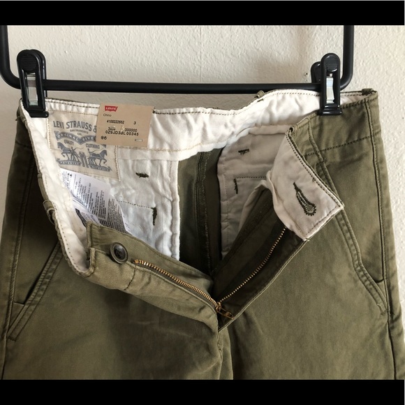 New ✨Levi’s men’s regular fit Chino pants - Picture 4 of 7